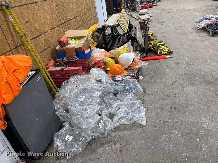 image for item EU4116 Road safety equipment