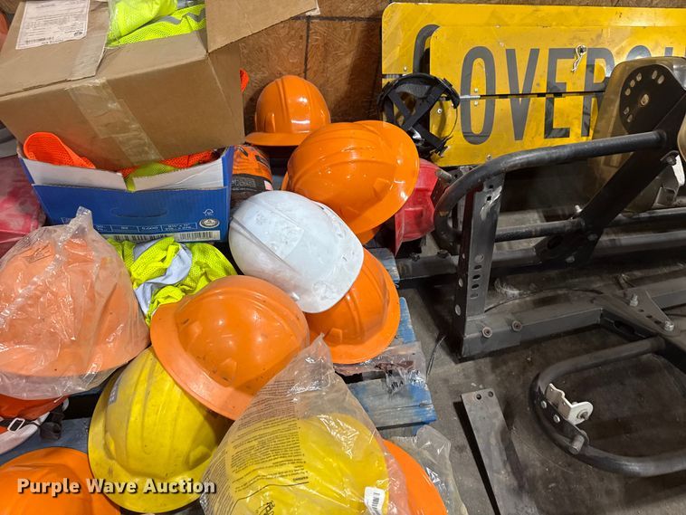 image for item EU4116 Road safety equipment