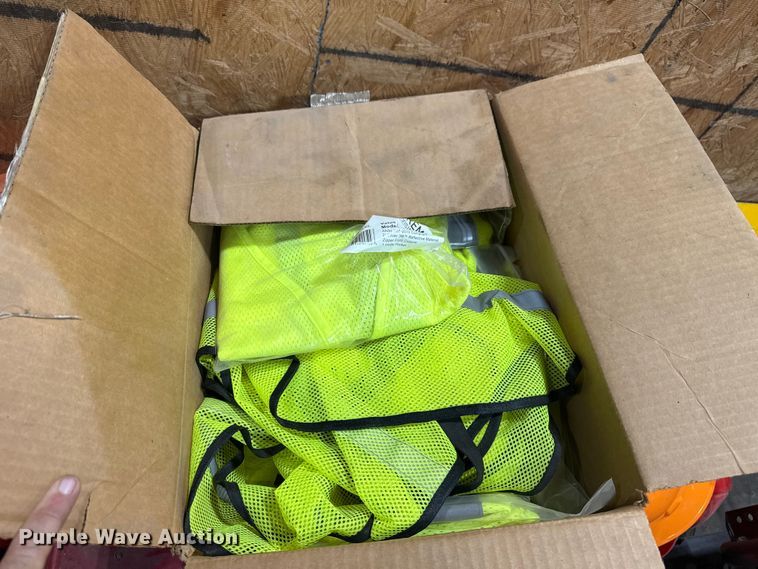 image for item EU4116 Road safety equipment