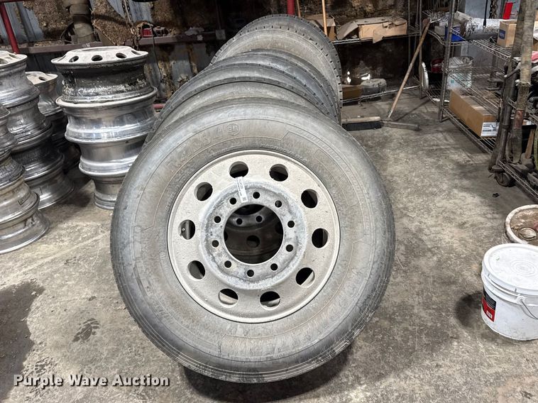 image for item EU4122 (8) wheels and tires