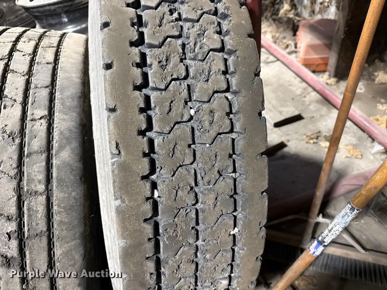 image for item EU4122 (8) wheels and tires