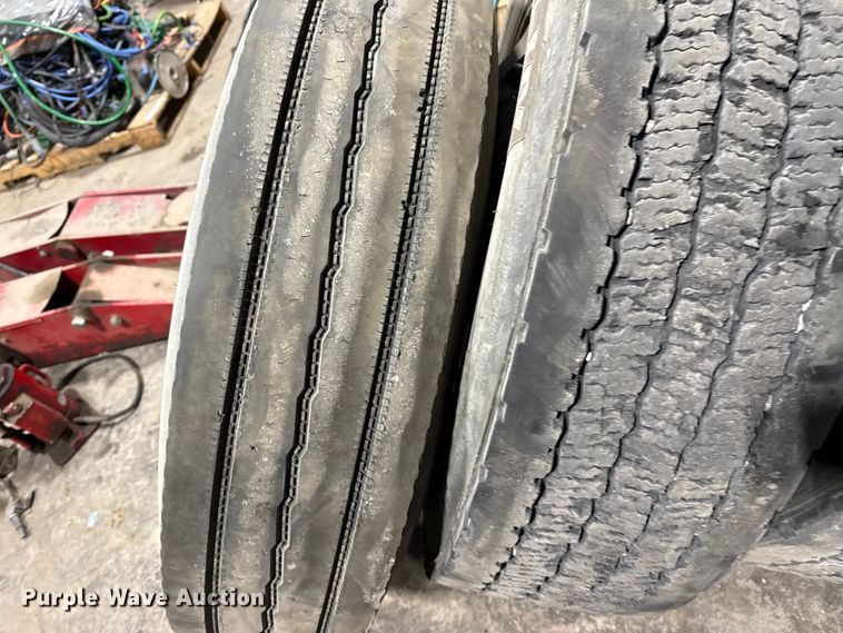 image for item EU4122 (8) wheels and tires