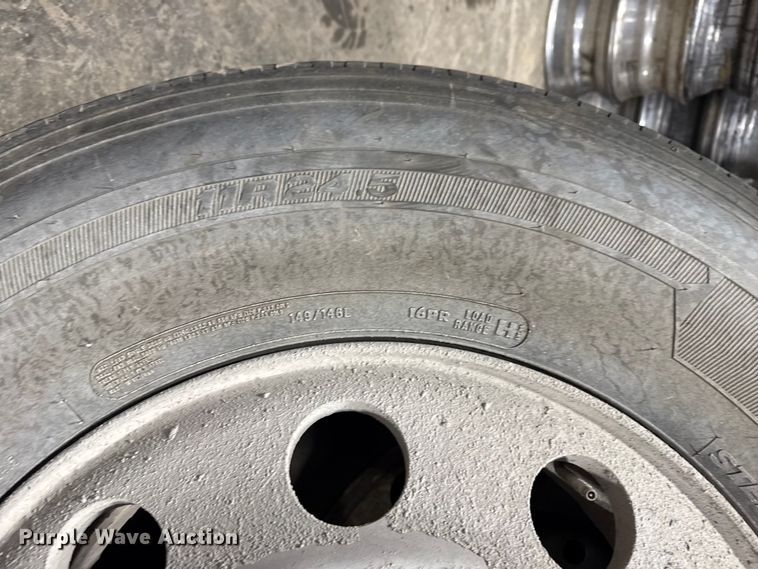 image for item EU4122 (8) wheels and tires