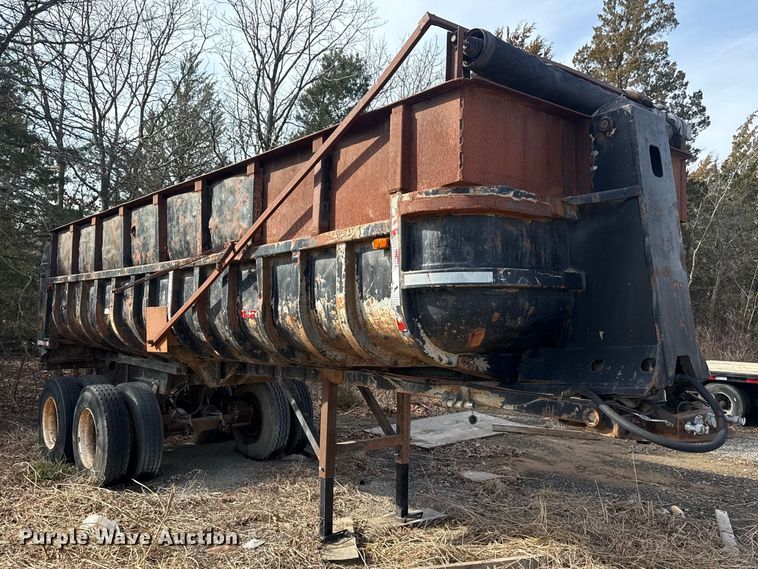 image for item EU4125 1968 Hobbs Trailer end dump trailer