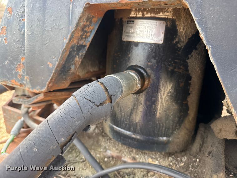 image for item EU4125 1968 Hobbs Trailer end dump trailer