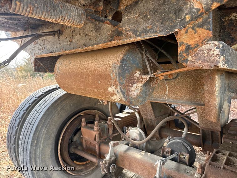 image for item EU4125 1968 Hobbs Trailer end dump trailer