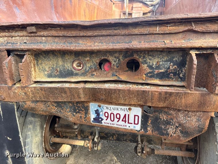 image for item EU4125 1968 Hobbs Trailer end dump trailer