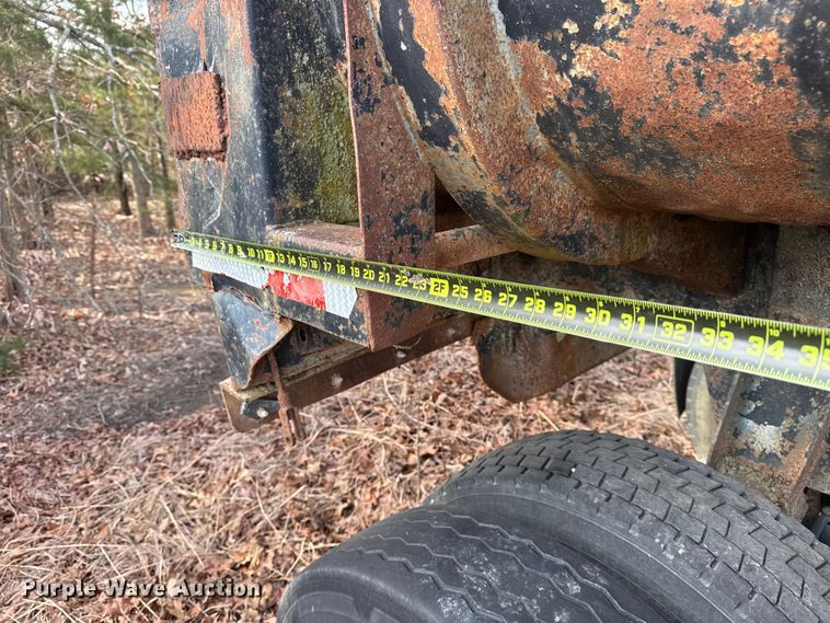 image for item EU4125 1968 Hobbs Trailer end dump trailer