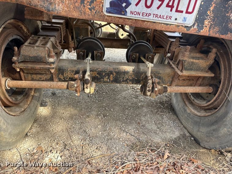 image for item EU4125 1968 Hobbs Trailer end dump trailer