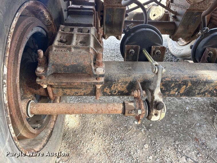 image for item EU4125 1968 Hobbs Trailer end dump trailer