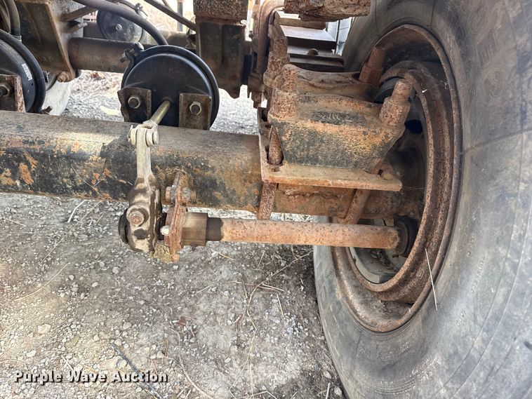 image for item EU4125 1968 Hobbs Trailer end dump trailer