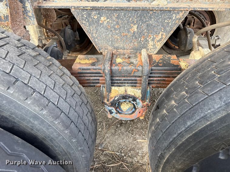 image for item EU4125 1968 Hobbs Trailer end dump trailer