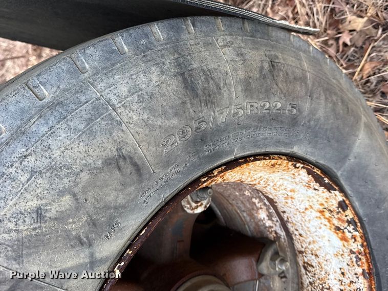 image for item EU4125 1968 Hobbs Trailer end dump trailer