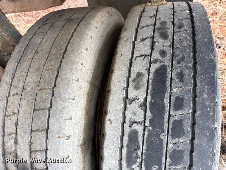 image for item EU4125 1968 Hobbs Trailer end dump trailer