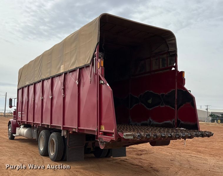 image for item EU4887 2012 Peterbilt 367 cotton module transport truck