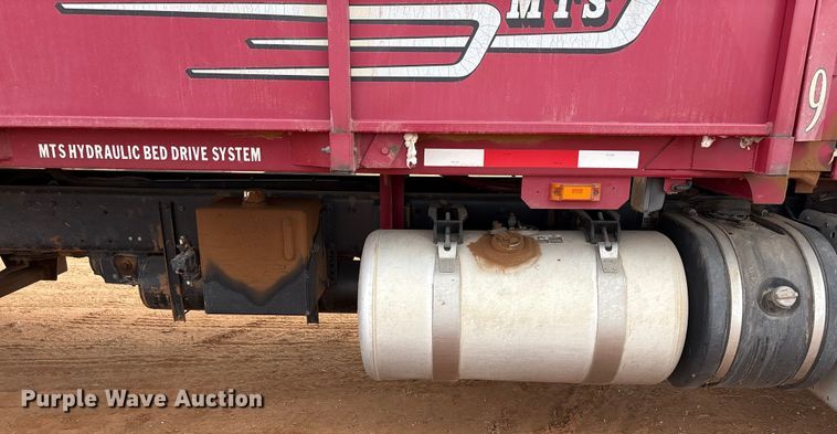 image for item EU4887 2012 Peterbilt 367 cotton module transport truck