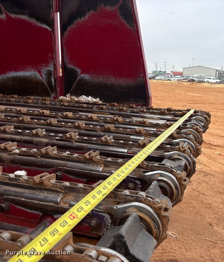 image for item EU4887 2012 Peterbilt 367 cotton module transport truck