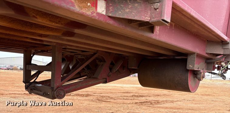 image for item EU4887 2012 Peterbilt 367 cotton module transport truck