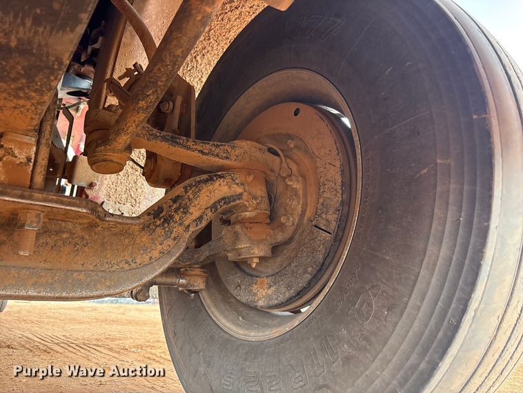 image for item EU4887 2012 Peterbilt 367 cotton module transport truck