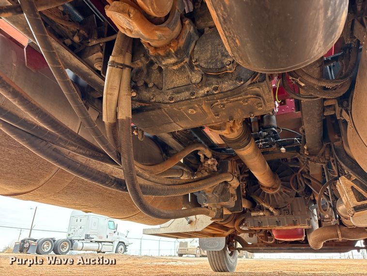 image for item EU4887 2012 Peterbilt 367 cotton module transport truck