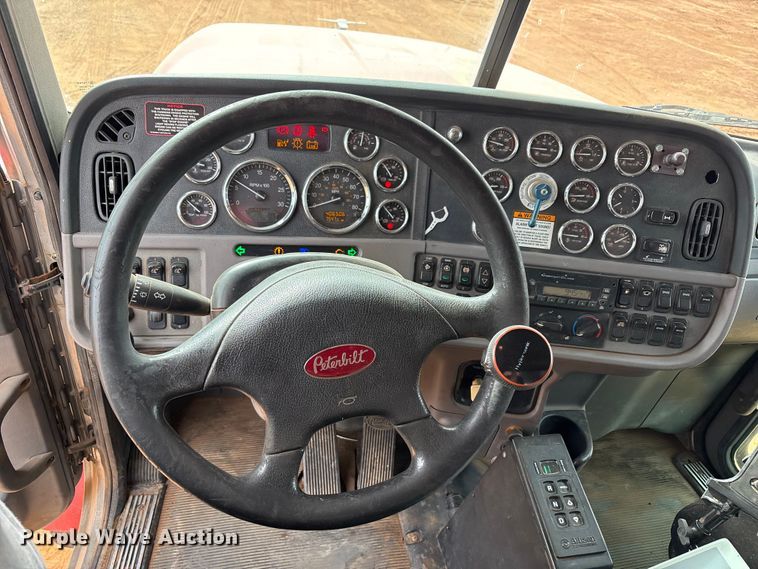 image for item EU4887 2012 Peterbilt 367 cotton module transport truck