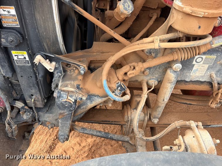 image for item EU4887 2012 Peterbilt 367 cotton module transport truck