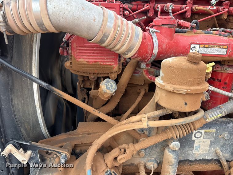 image for item EU4887 2012 Peterbilt 367 cotton module transport truck