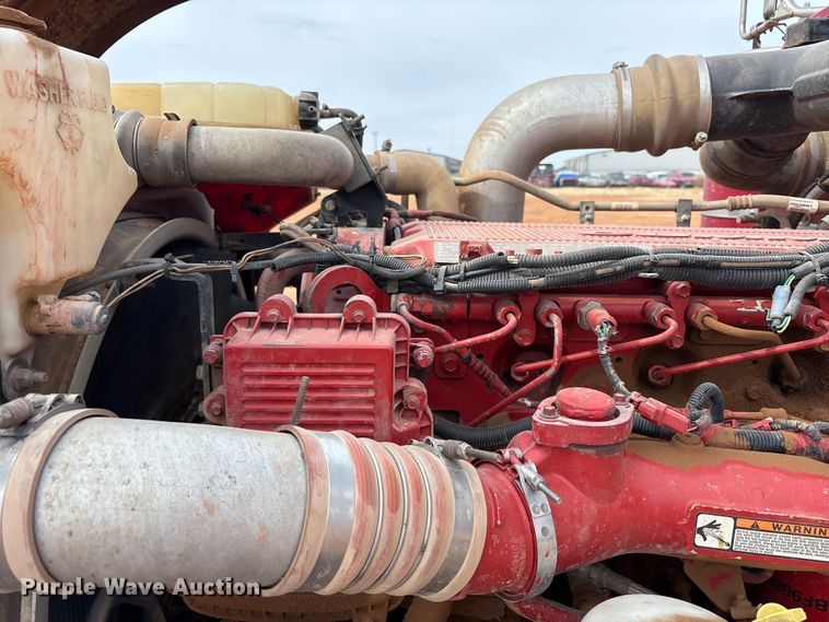 image for item EU4887 2012 Peterbilt 367 cotton module transport truck