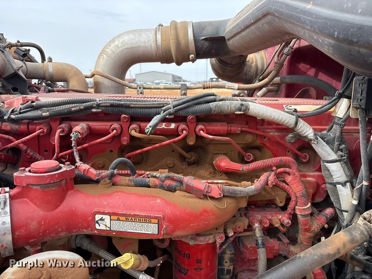 image for item EU4887 2012 Peterbilt 367 cotton module transport truck