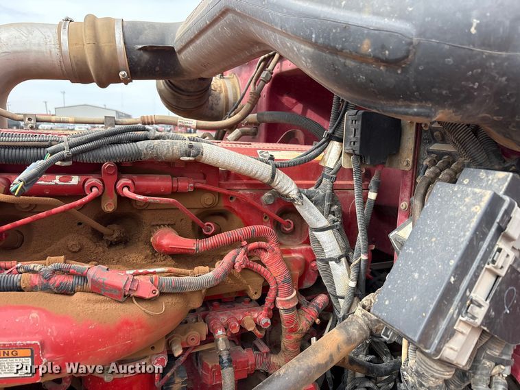 image for item EU4887 2012 Peterbilt 367 cotton module transport truck