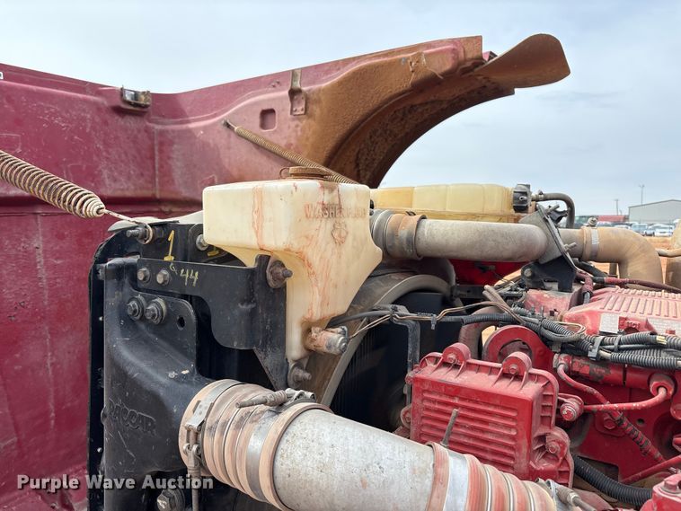 image for item EU4887 2012 Peterbilt 367 cotton module transport truck