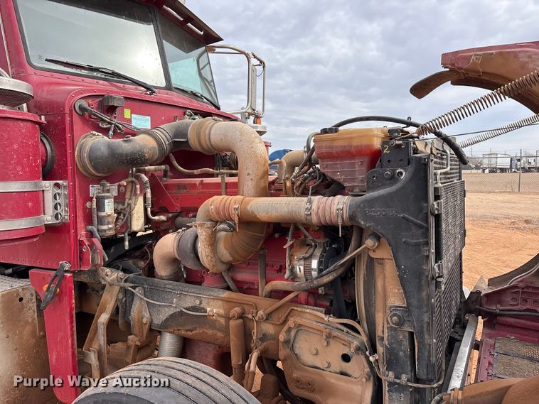 image for item EU4887 2012 Peterbilt 367 cotton module transport truck