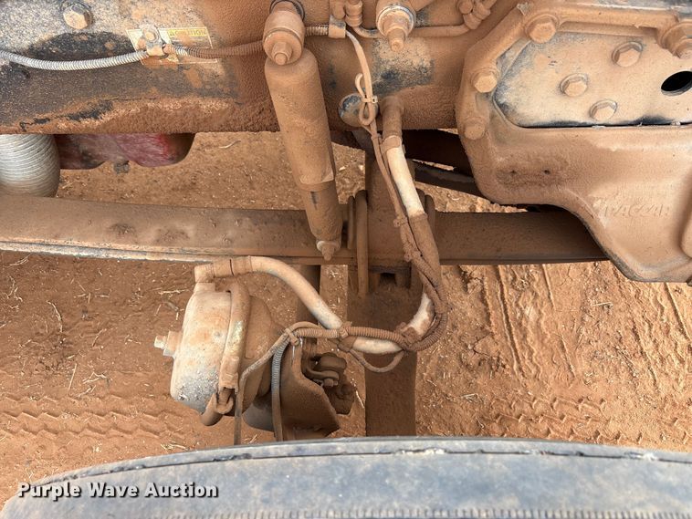 image for item EU4887 2012 Peterbilt 367 cotton module transport truck