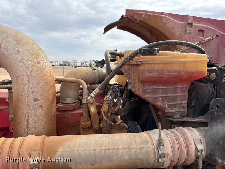 image for item EU4887 2012 Peterbilt 367 cotton module transport truck