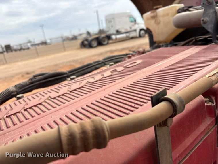 image for item EU4887 2012 Peterbilt 367 cotton module transport truck