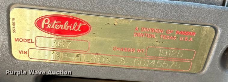 image for item EU4887 2012 Peterbilt 367 cotton module transport truck