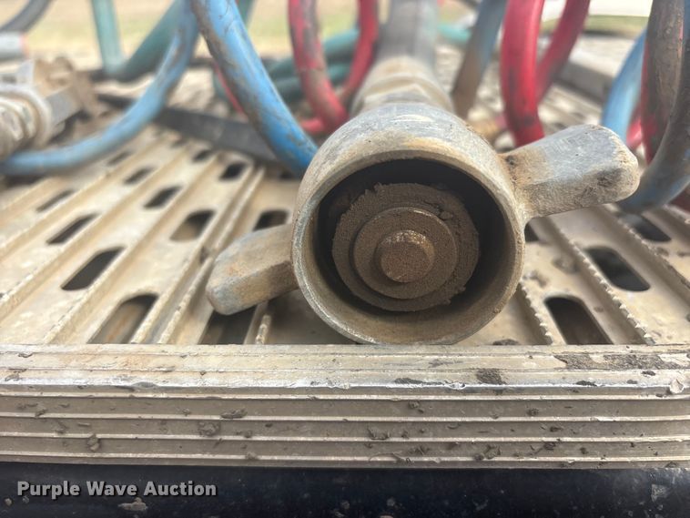 image for item EV2780 2014 Peterbilt 365 semi truck