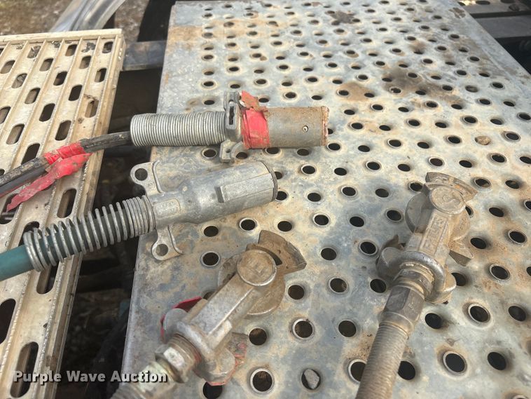 image for item EV2780 2014 Peterbilt 365 semi truck