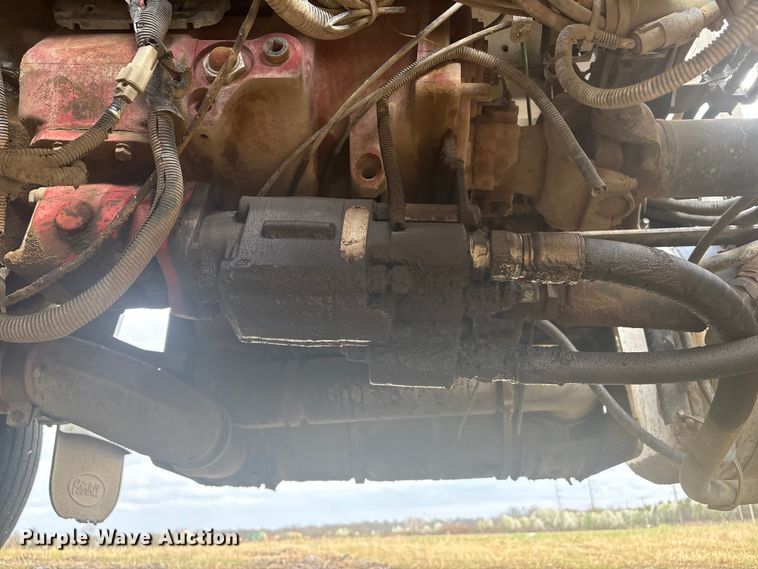 image for item EV2780 2014 Peterbilt 365 semi truck