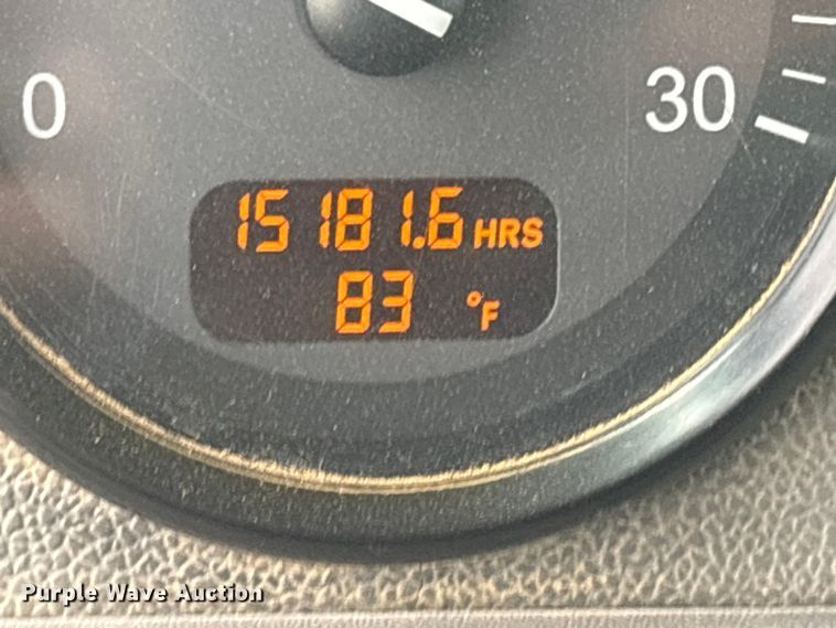 image for item EV2780 2014 Peterbilt 365 semi truck