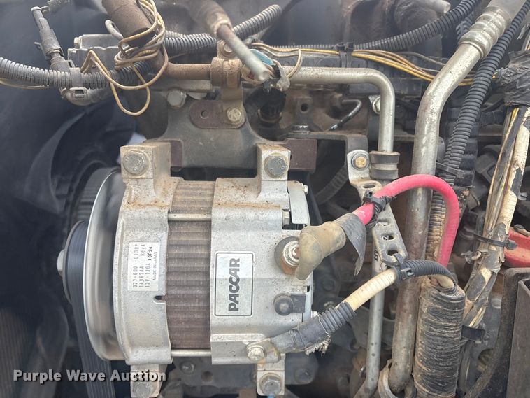 image for item EV2780 2014 Peterbilt 365 semi truck