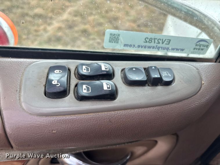 image for item EV2782 2008 Peterbilt 384 semi truck