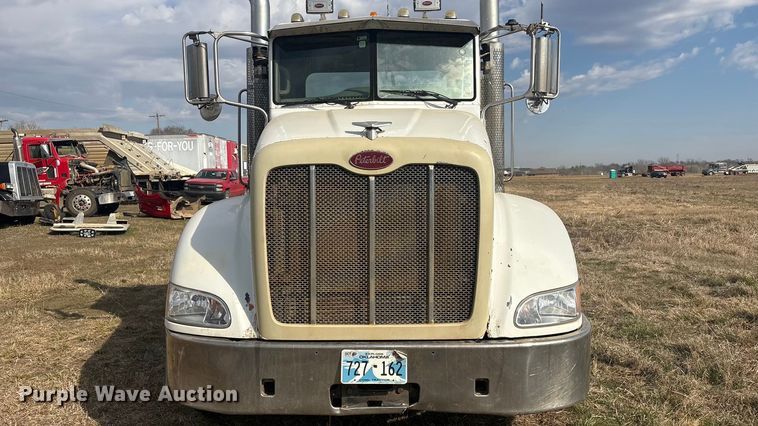 image for item EV2783 2008 Peterbilt 384 semi truck