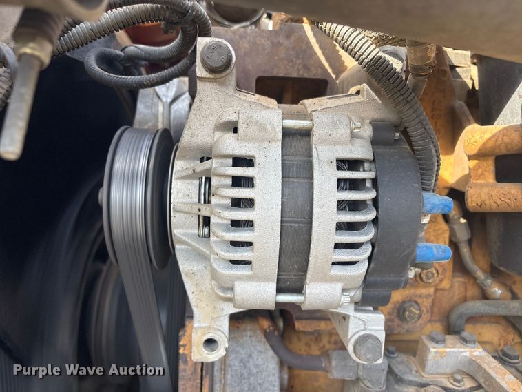 image for item EV2783 2008 Peterbilt 384 semi truck