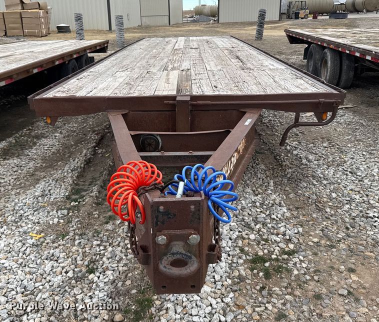 image for item FB0812 2009 Hillsboro Industries flatbed trailer