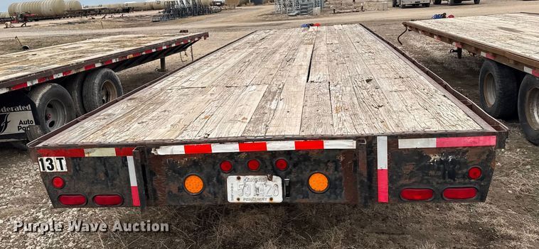 image for item FB0812 2009 Hillsboro Industries flatbed trailer