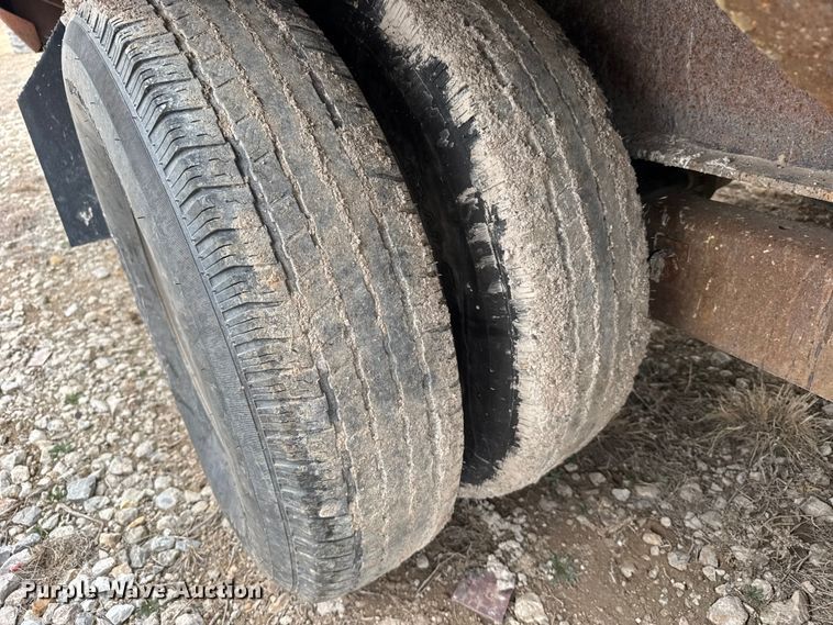 image for item FB0813 1994 Gold Star equipment trailer