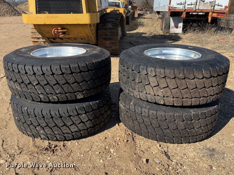 image for item FB3146 (4) Michelin 425/65R22.5 tires and wheels