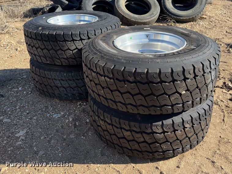 image for item FB3146 (4) Michelin 425/65R22.5 tires and wheels