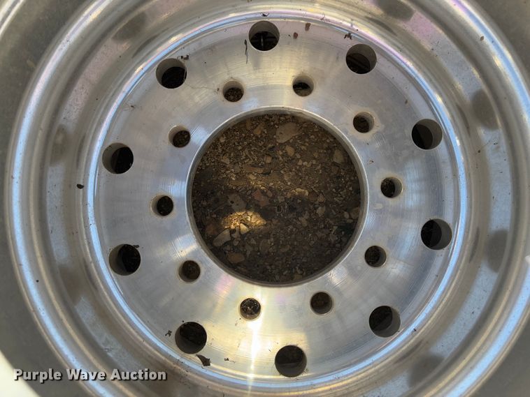 image for item FB3146 (4) Michelin 425/65R22.5 tires and wheels